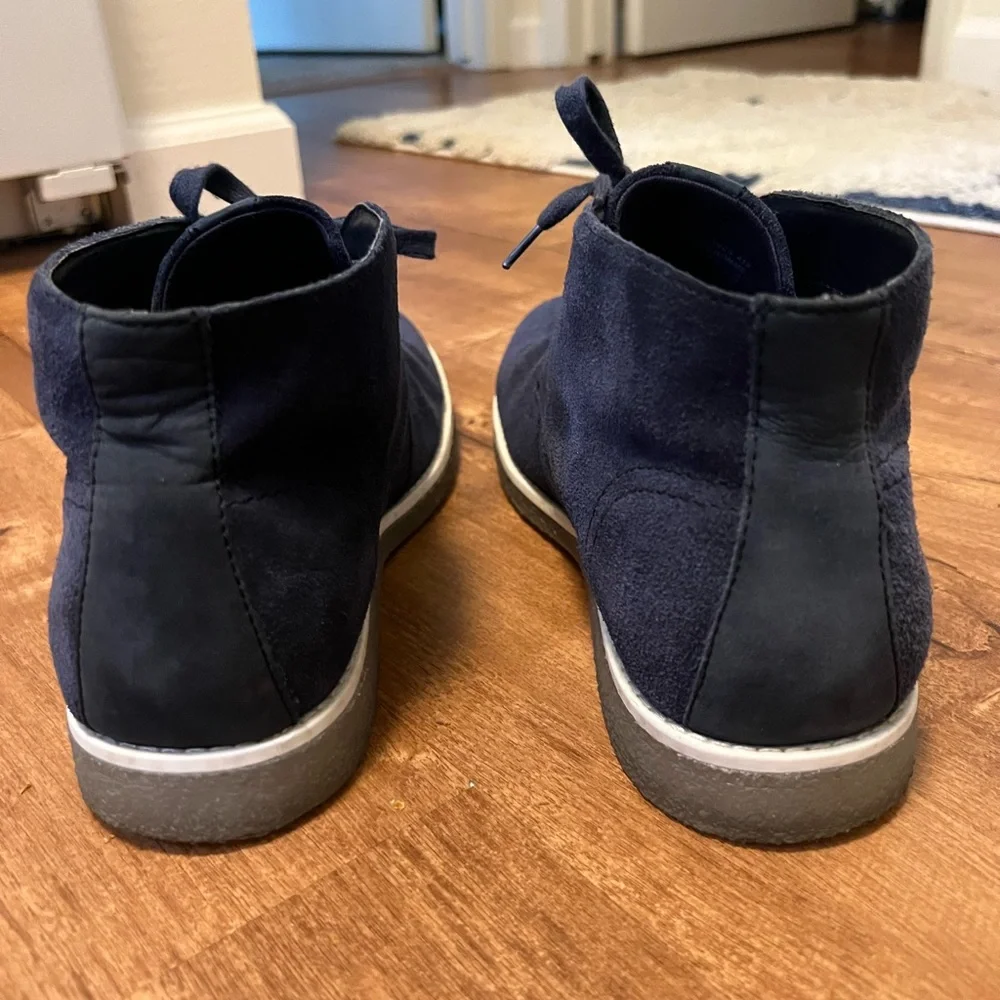 Shoes - Picture 4 of 4